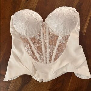 Fashion Nova - Gia White Lace Corset Size L-XL NEW